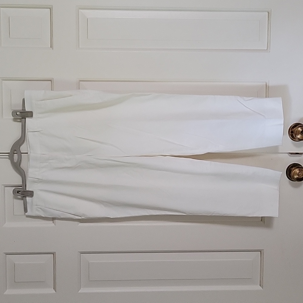 Miu Miu Womens white cropped trousers sz EU44 US14. Luxury Clean Girl